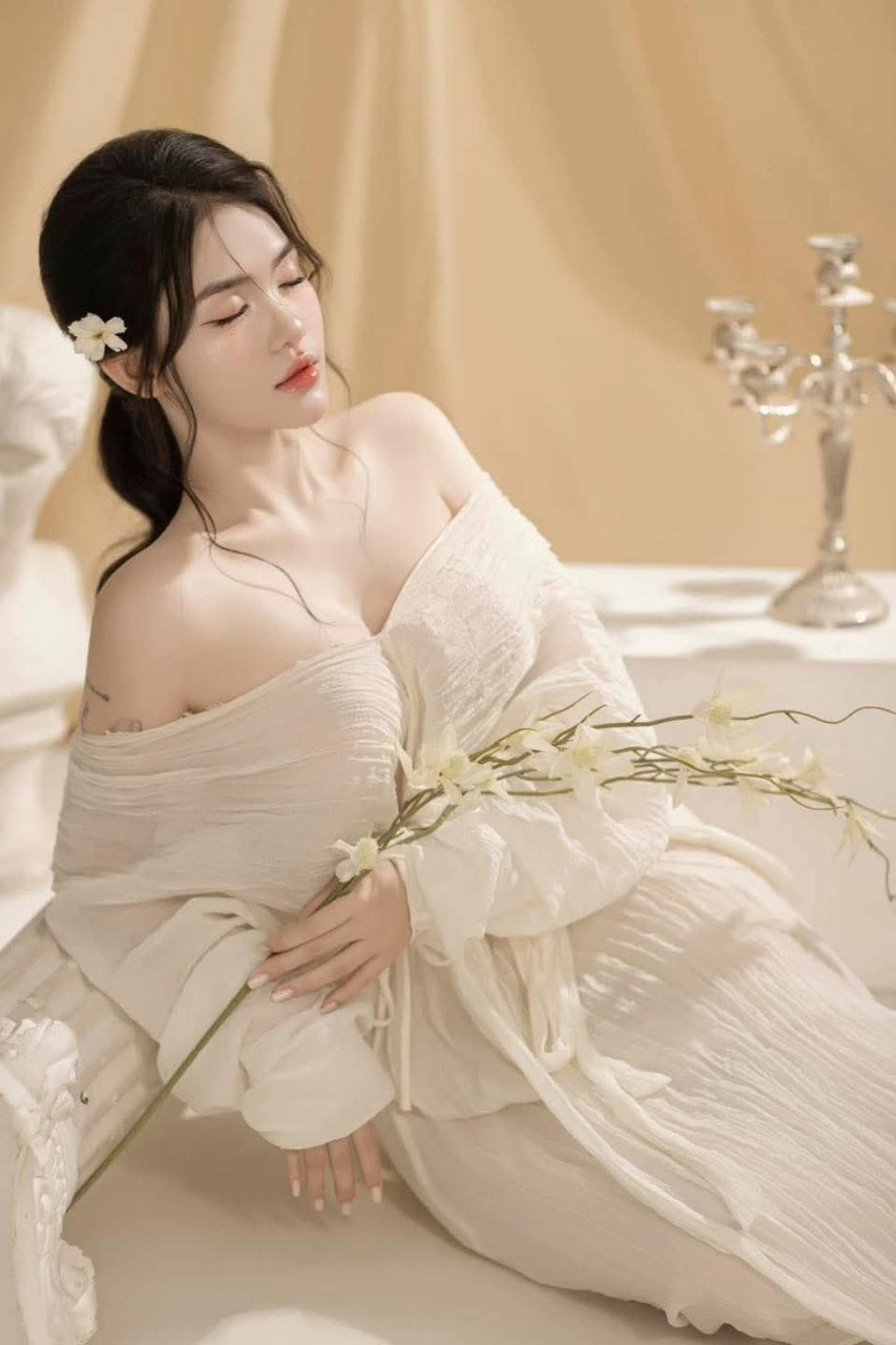 Em gái đang cho con bú tìm anh trai, khách sạn năm sao, ham muốn trong nhiều tháng, làm 3P với người hâm mộ, vắt sữa tại chỗ, phúc lợi này thực sự tốt, không bao cao su, hai mũi tiêm